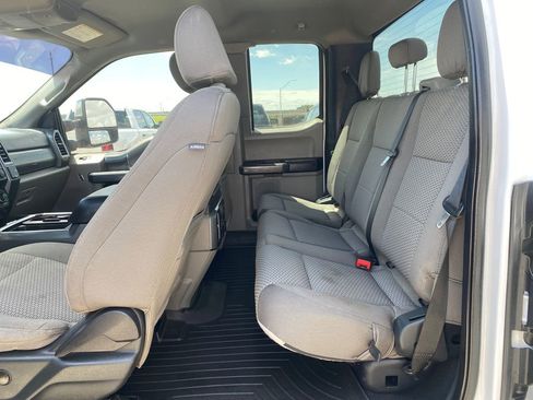 Used 2022 Ford F250 XLT w/ XLT Premium Package AWD/4WD image 21