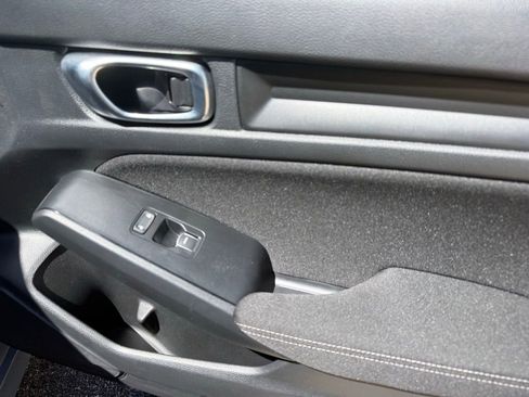 Used 2025 Honda Civic Sport image 38
