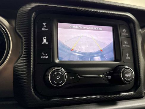 Used 2020 Jeep Wrangler Unlimited Sport S image 19