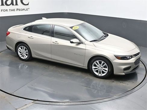 Used 2016 Chevrolet Malibu LT image 35