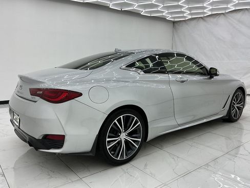 Used 2017 INFINITI Q60 3.0t w/ Premium Plus Package 3.0T AWD/4WD image 11