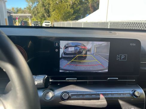 Used 2025 Hyundai Kona SEL image 17