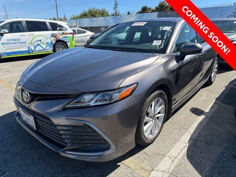 Used 2024 Toyota Camry LE FWD image 3