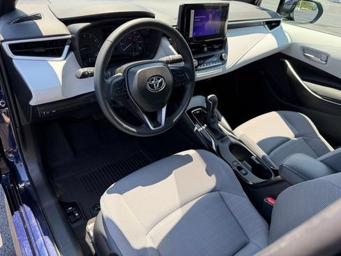 Used 2025 Toyota Corolla SE FWD image 13