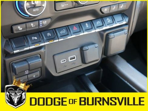 Used 2020 Chevrolet Silverado 1500 LTZ AWD/4WD image 23