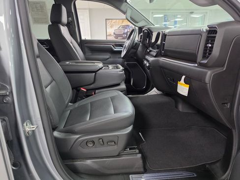 Used 2026 GMC Sierra 1500 SLT AWD/4WD image 35