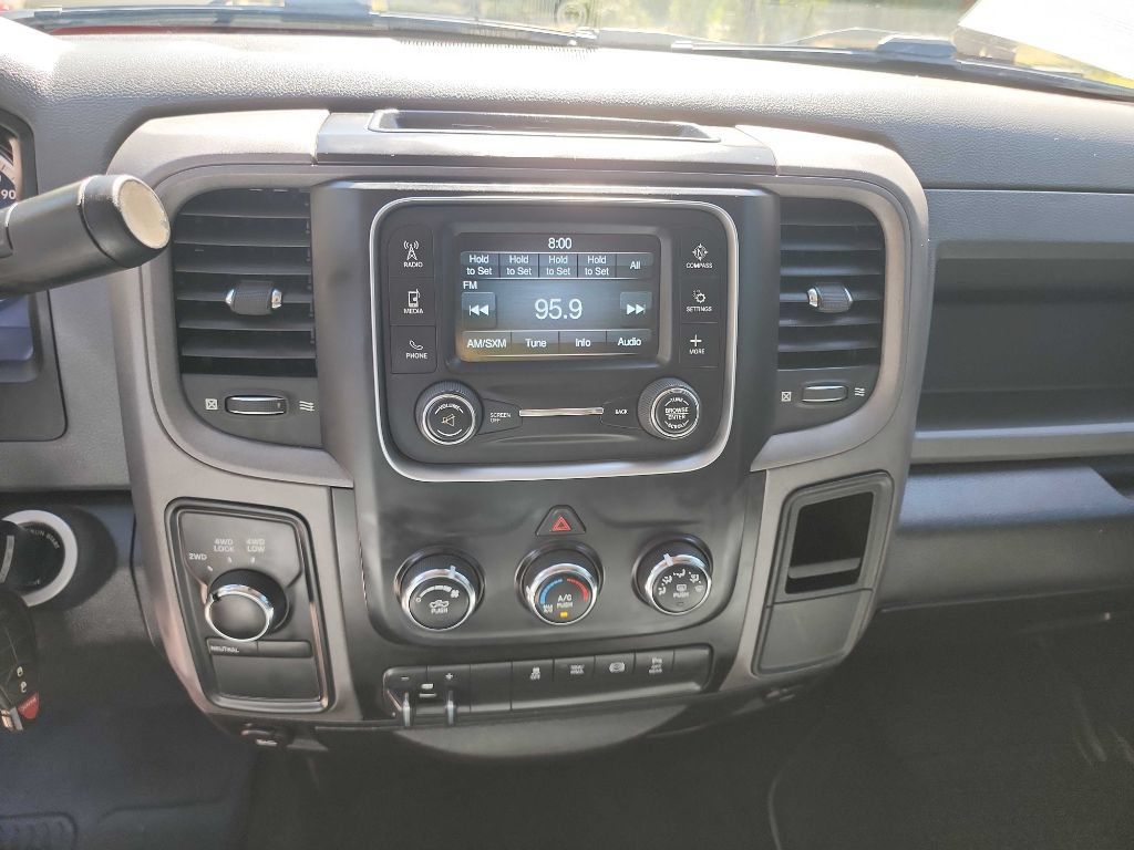 Used 2018 RAM 3500 Tradesman w/ Chrome Appearance Group AWD/4WD image 26
