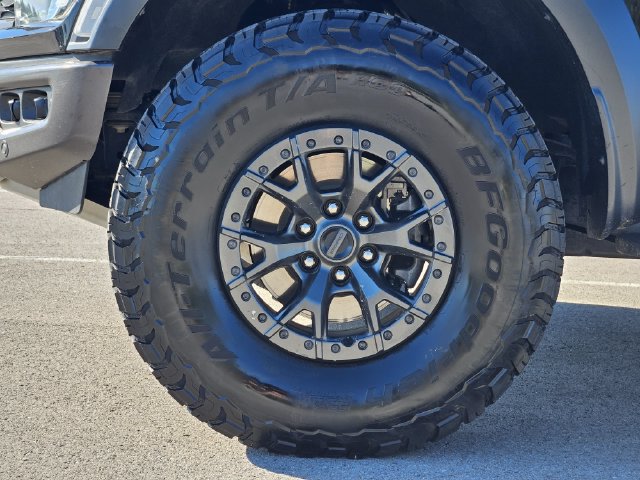 Used 2022 Ford F150 Raptor w/ Raptor 37 Performance Package AWD/4WD image 12