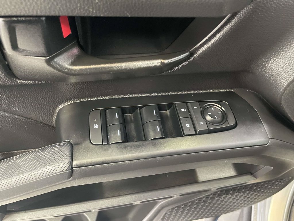 Used 2025 Toyota Tacoma SR5 RWD image 15
