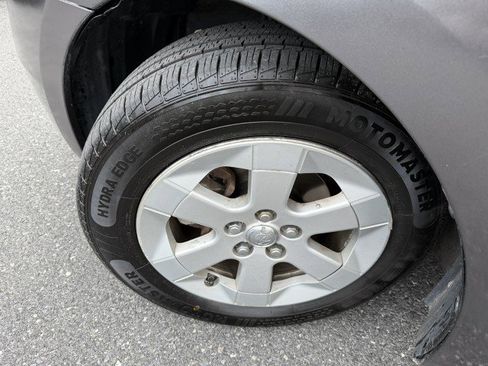 Used 2006 Toyota Prius FWD image 30