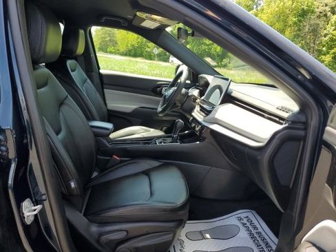 Used 2024 Jeep Compass Limited AWD/4WD image 23