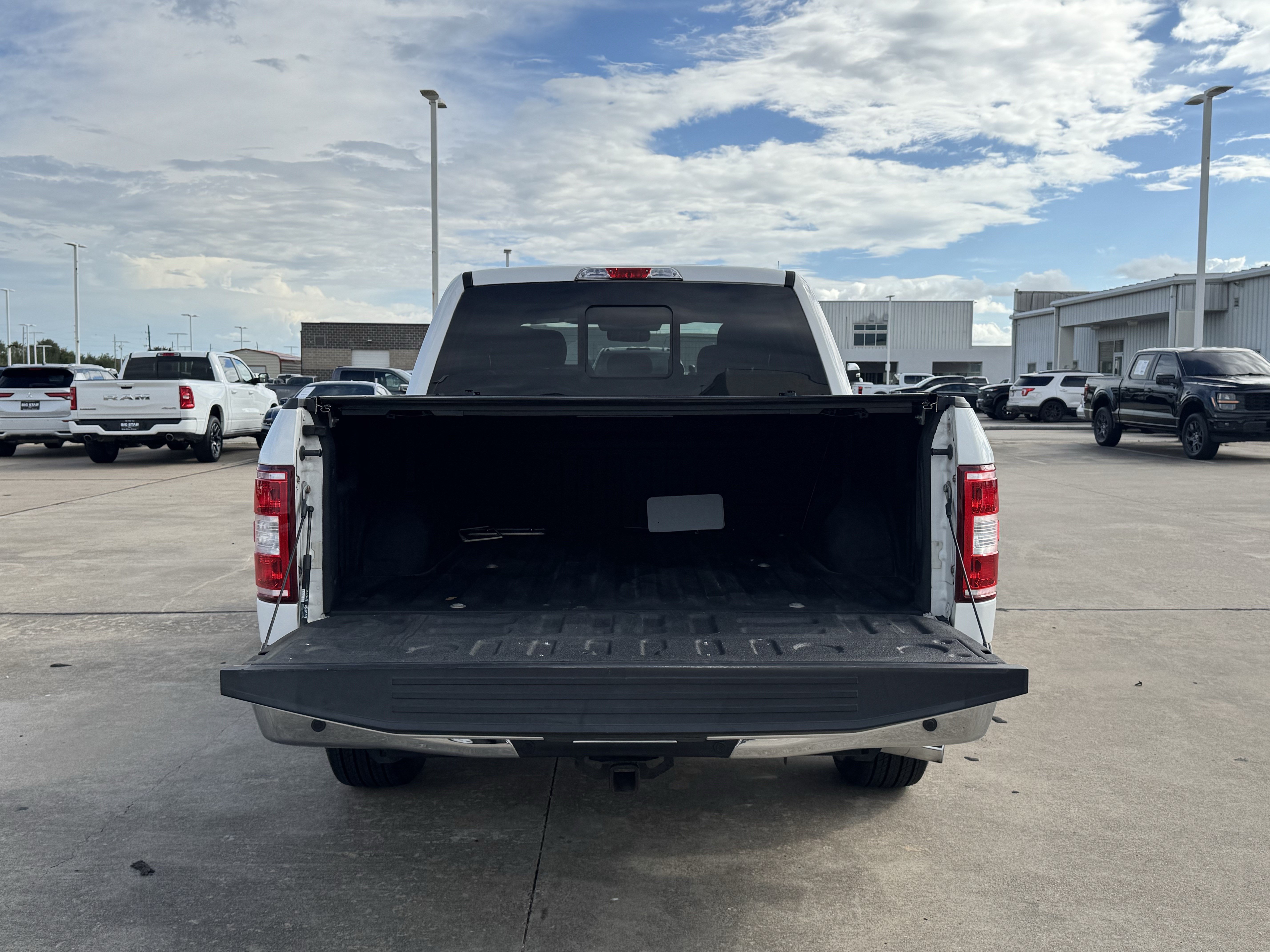 Used 2018 Ford F150 XLT w/ Equipment Group 302A Luxury RWD image 26