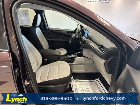 Used 2023 Ford Escape Active image 6