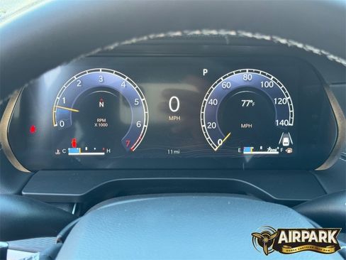 New 2025 Jeep Grand Cherokee Laredo image 21