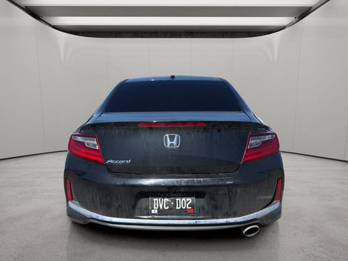 Used 2017 Honda Accord EX image 4