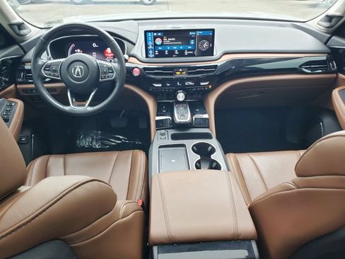 Used 2025 Acura MDX w/ Technology Package FWD image 10
