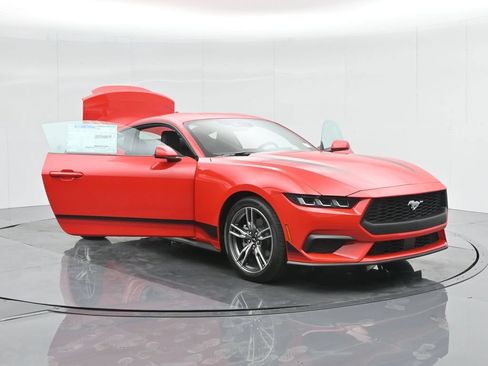 Used 2024 Ford Mustang Coupe RWD image 28