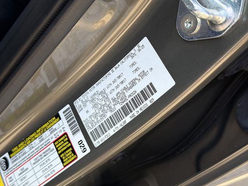 Used 2025 Toyota Tacoma TRD Off-Road AWD/4WD image 33