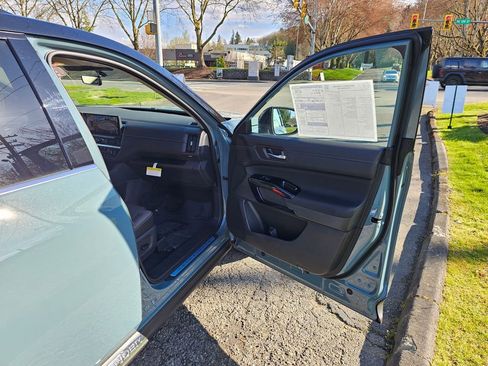 New 2026 Nissan Pathfinder Platinum image 29