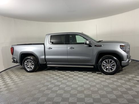 Used 2025 GMC Sierra 1500 Denali w/ Technology Package image 2