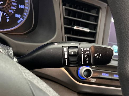 Used 2020 Hyundai Elantra SEL w/ Cargo Package (C1) image 39