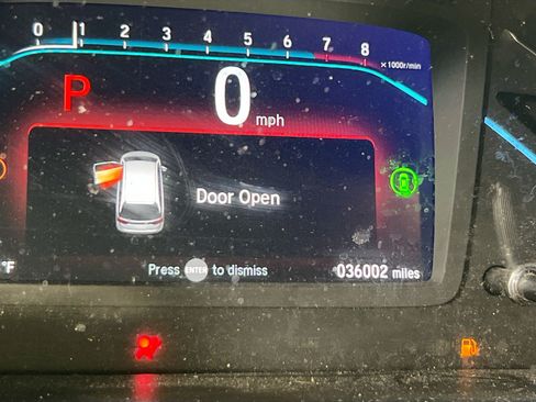 Used 2023 Honda Odyssey EX-L image 12