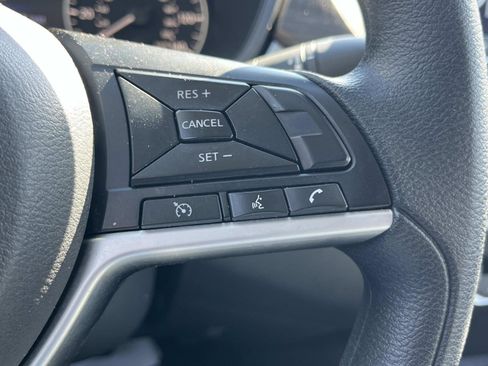Used 2024 Nissan Altima 2.5 SV AWD/4WD image 30