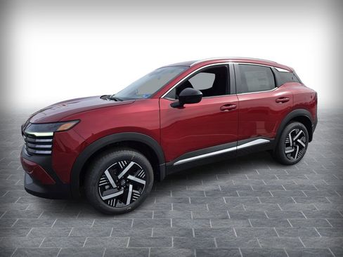 New 2026 Nissan Kicks SV image 2