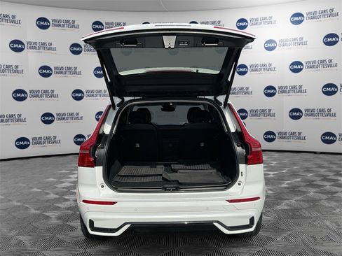 Certified 2023 Volvo XC60 B5 Plus w/ Climate Package image 11