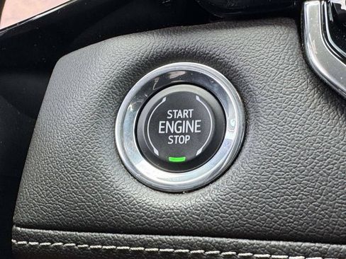 Used 2023 Chevrolet Colorado LT w/ LT Convenience Package II AWD/4WD image 10