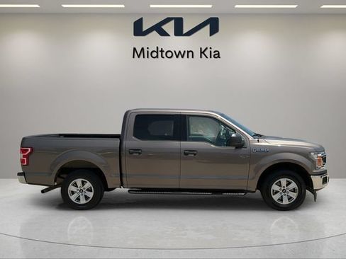 Used 2018 Ford F150 XLT RWD image 2
