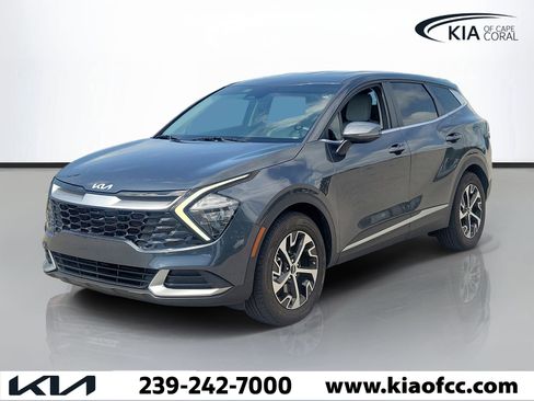 Used 2023 Kia Sportage EX FWD image 3