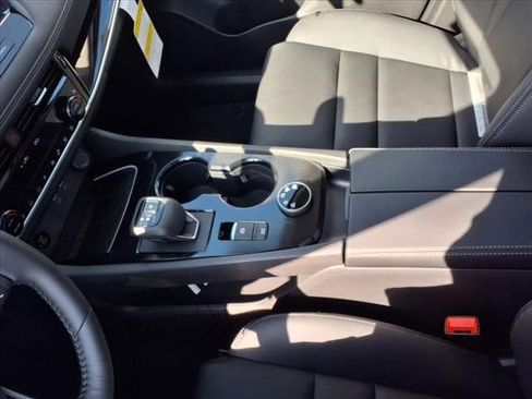 New 2025 Nissan Rogue SL w/ Tech Package image 16