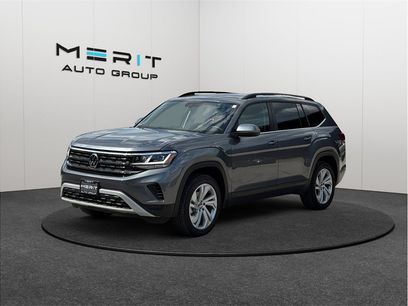 Used 2023 Volkswagen Atlas SE w/ Panoramic Sunroof Package