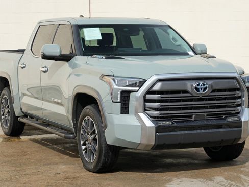 Used 2024 Toyota Tundra Limited AWD/4WD image 57