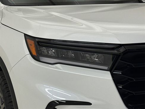 New 2025 Honda Pilot TrailSport image 5