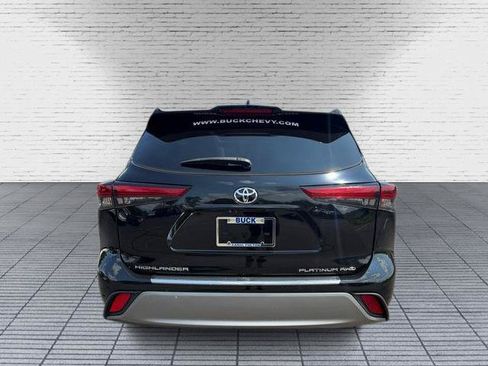 Used 2022 Toyota Highlander Platinum AWD/4WD image 5