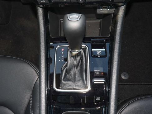 New 2026 Jeep Compass Limited image 18