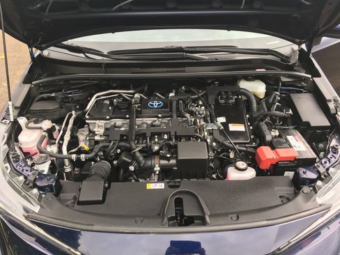 Used 2022 Toyota Corolla LE FWD image 12