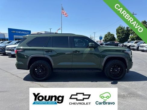 Used 2023 Toyota Sequoia Limited AWD/4WD image 8