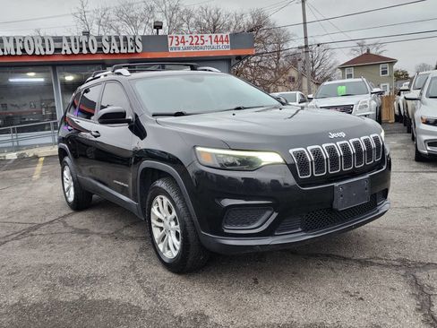 Used 2020 Jeep Cherokee Latitude w/ Safety Group AWD/4WD image 7
