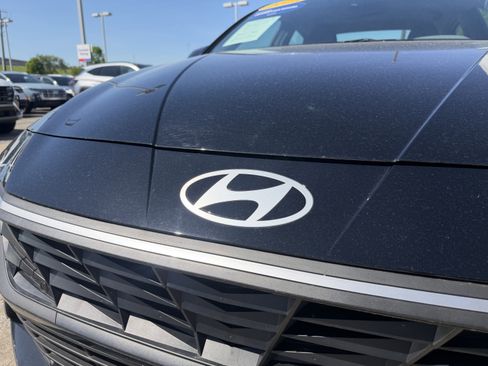 Certified 2025 Hyundai Elantra Hybrid FWD image 14