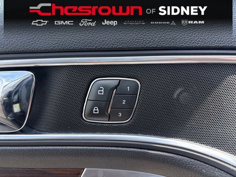 Used 2018 Ford Explorer Limited w/ Equipment Group 301A FWD image 18
