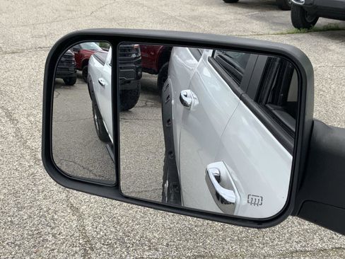 Used 2015 RAM 2500 SLT AWD/4WD image 17