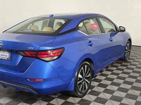 Used 2024 Nissan Sentra SV w/ SV Premium Package FWD image 4