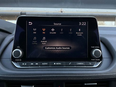 Used 2025 Nissan Rogue SV image 30