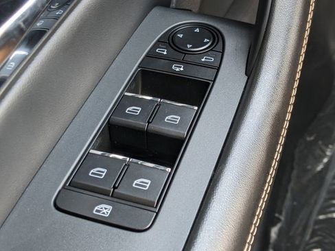 Used 2025 MAZDA CX-90 3.3 Turbo S w/ Premium Package image 21