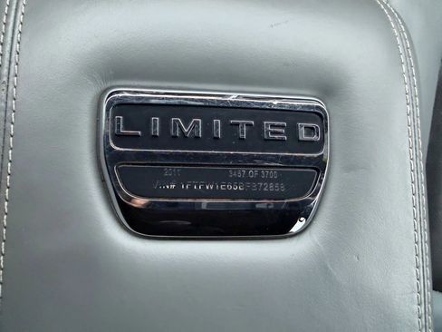 Used 2011 Ford F150 Lariat Limited image 28