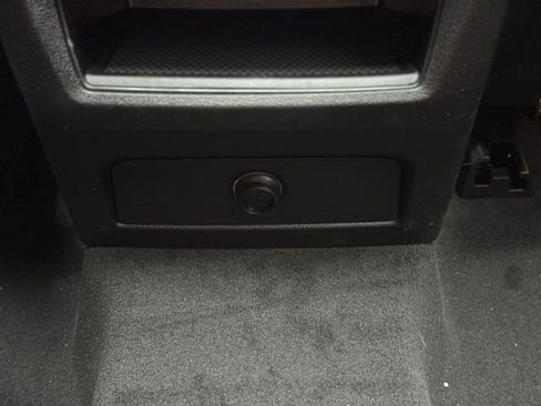 New 2026 BMW X6 xDrive40i w/ Climate Comfort Package image 22