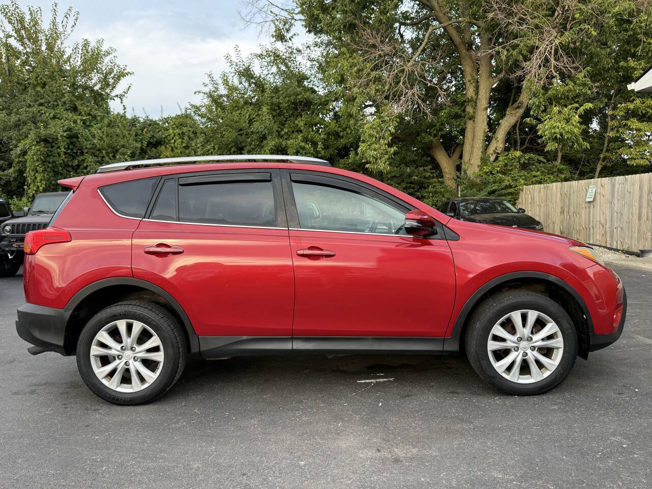 Used 2013 Toyota RAV4 Limited AWD/4WD image 7